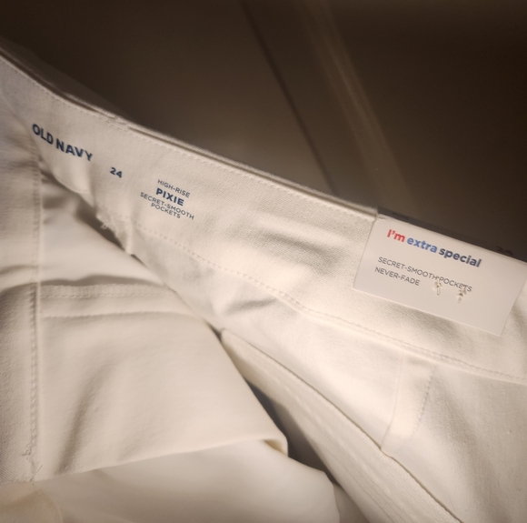 NWT Old Navy White High-Waisted Pixie Skinny Ankle Pants - Picture 6 of 6